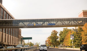 Above: Barnes-Jewish Hospital, located in the Central West End, boasts many different specialized wards, including the Center for Advanced Medicine. Below: U.S. News & World Report ranks Barnes-Jewish Hospital the sixth best hospital in the nation. (Lucy Moore | Student Life)