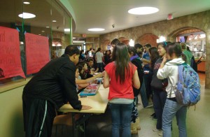 Student line up at Bear’s Den on Friday to get a ticket to Joseph Gorden Levitt’s HitRECord event.