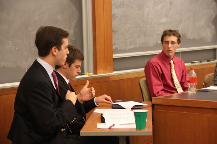 Political groups talk economy, education before the midterms