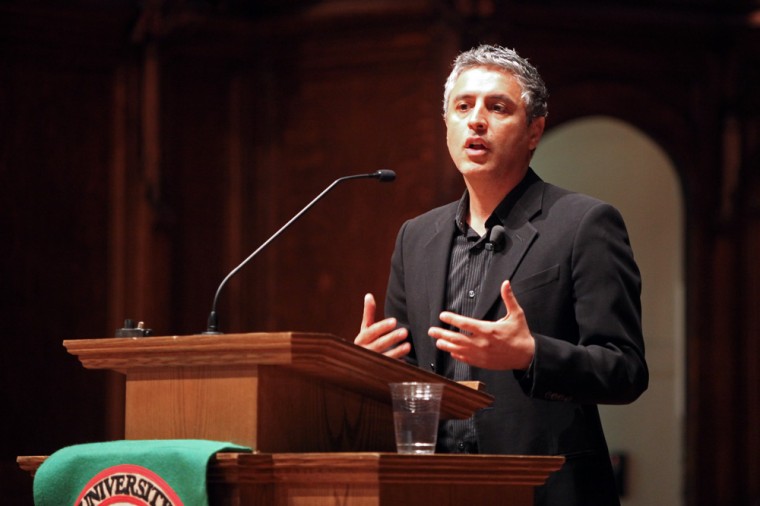 Writer and historian Reza Aslan  speaks in Graham Chapel on Tuesday night about the intersection of religion and politics. Aslan kept a conversational tone rather than a lecture style at the event, which was sponsored by the Washington University Foreign Policy Engagement and part of the Student Union Speaker Series.