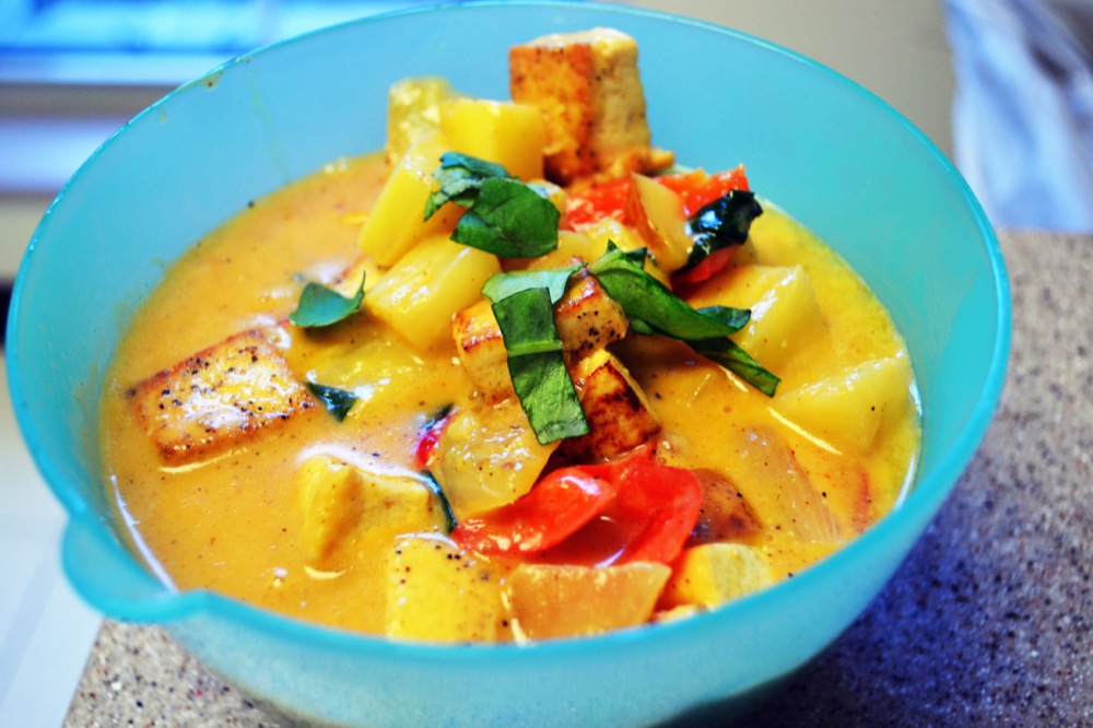 UKitchen's finshed Thai red curry is bowled and ready to serve.
