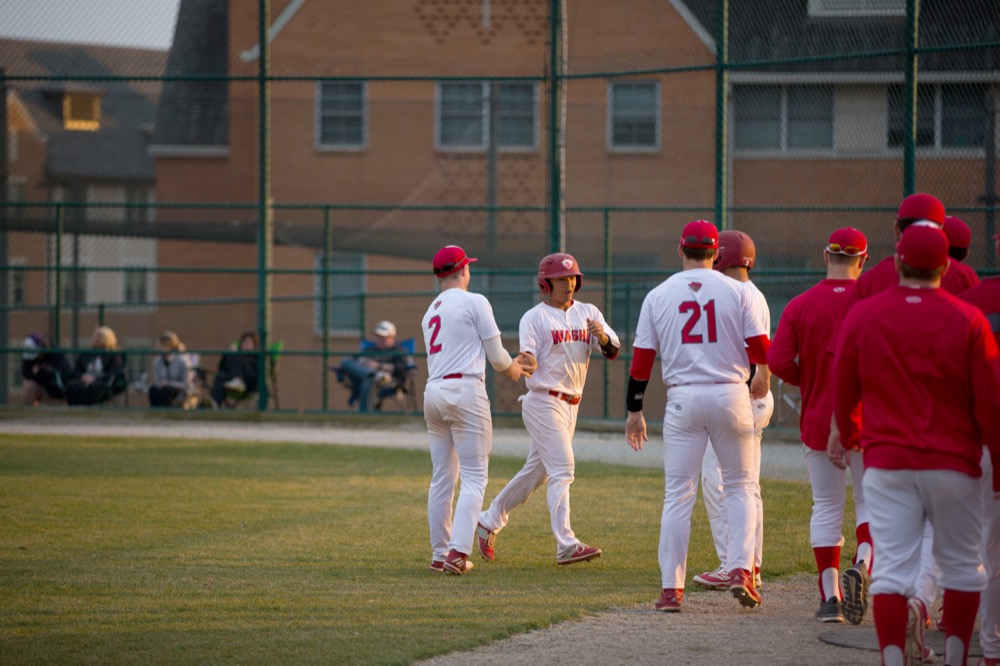 Baseball begins home stand with sweep of Illinois Wesleyan
