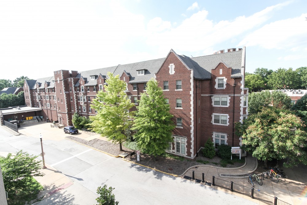 ResLife to begin new housing software, late housing resolved