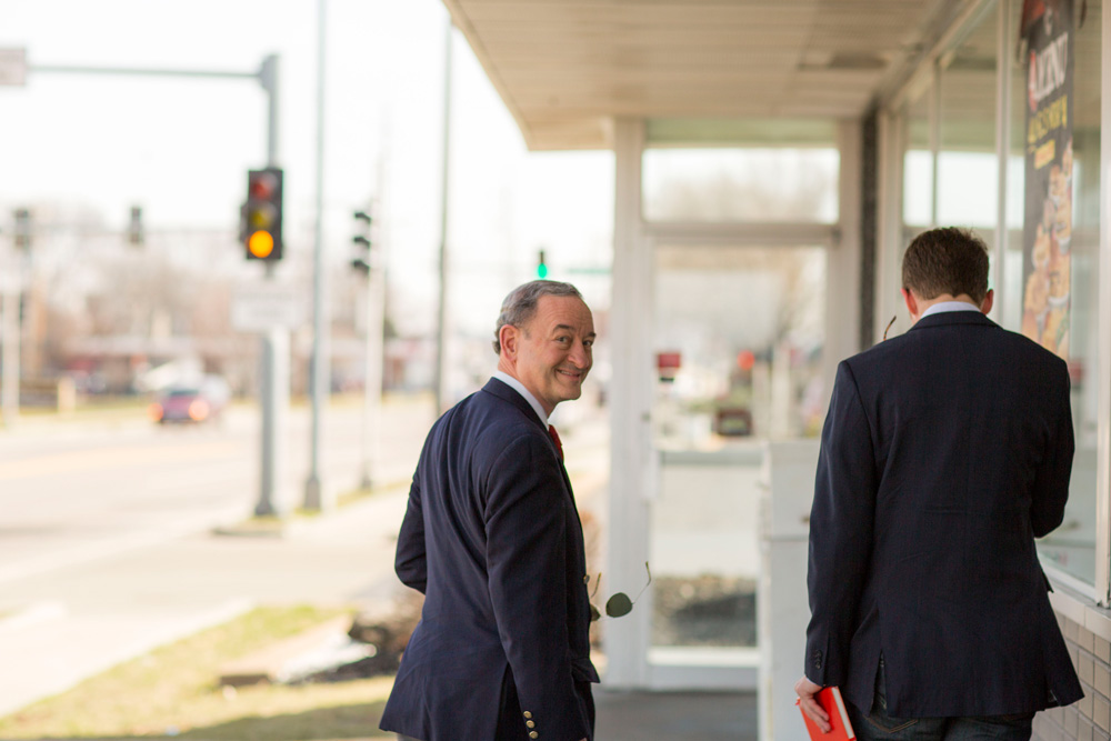 (L-R) Wrighton poses outside Steak ‘n Shake, one of his favorite restaurants, for a 2015 StudentLife piece. Wrighton addresses the Washington University community after coming to the school in 1995, 22 years ago.