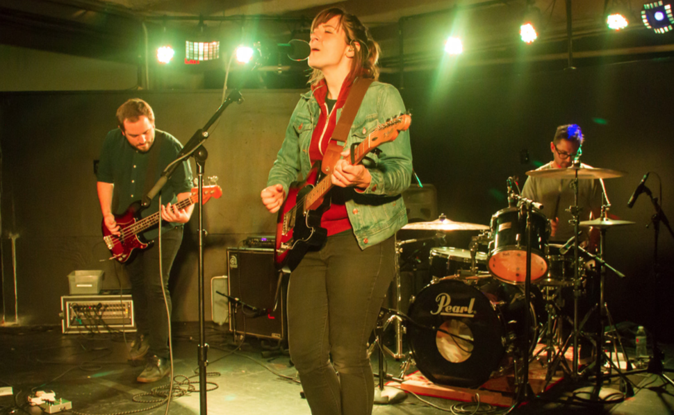 Singer-songwriter Laura Stevenson plays with her band at the Gargoyle. Stevenson and opening act Wash. U. student Rob Apollo performed Sunday evening at the KWUR-hosted show.