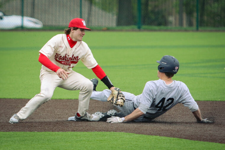 Baseball sweeps Brandeis, moves one step closer to post-season play