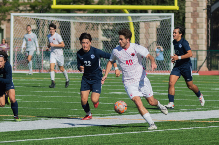 Men’s soccer suffers third straight loss to start UAA season