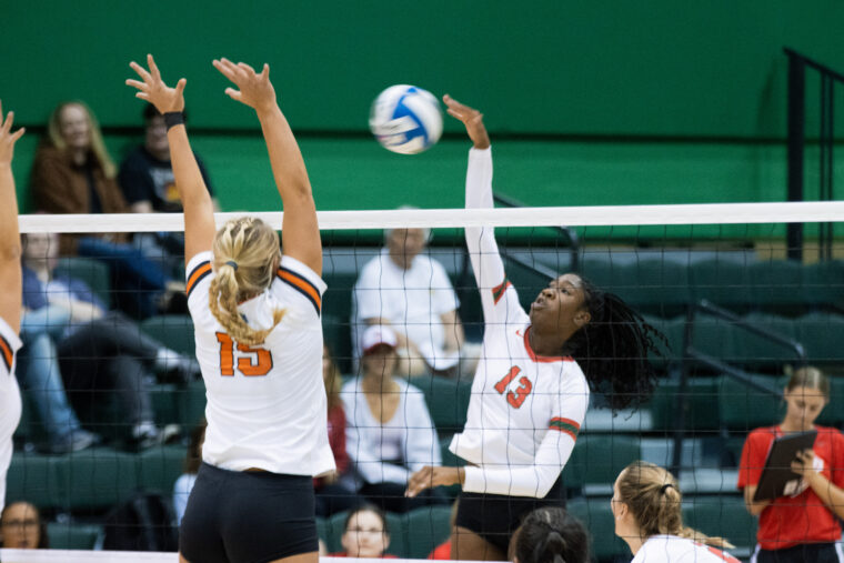 WashU volleyball looks for consistency in 2024