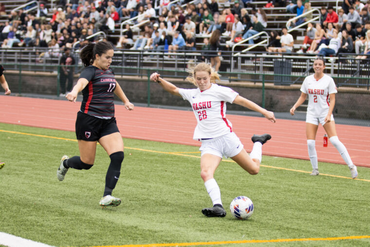Back-to-Back: No. 1 WashU women’s soccer defeats No. 15 Rochester for second-straight UAA title