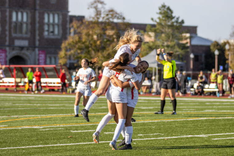 No. 1 women’s soccer punches ticket to Final Four with late game-winning goals