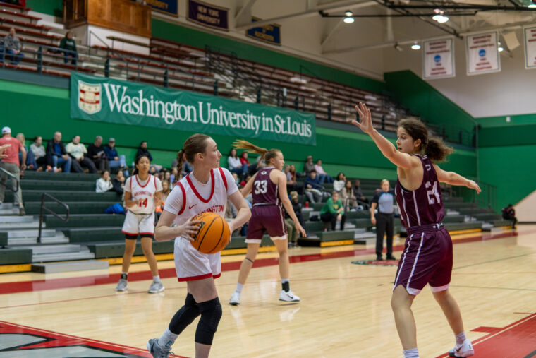 WashU women’s basketball falls to UChicago in final game of 2024-25 season