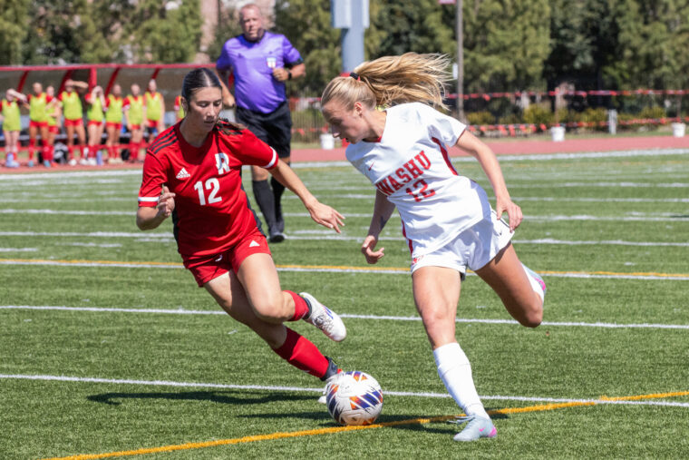 No. 5 women’s soccer shut out UMHB and Rhodes to remain unbeaten