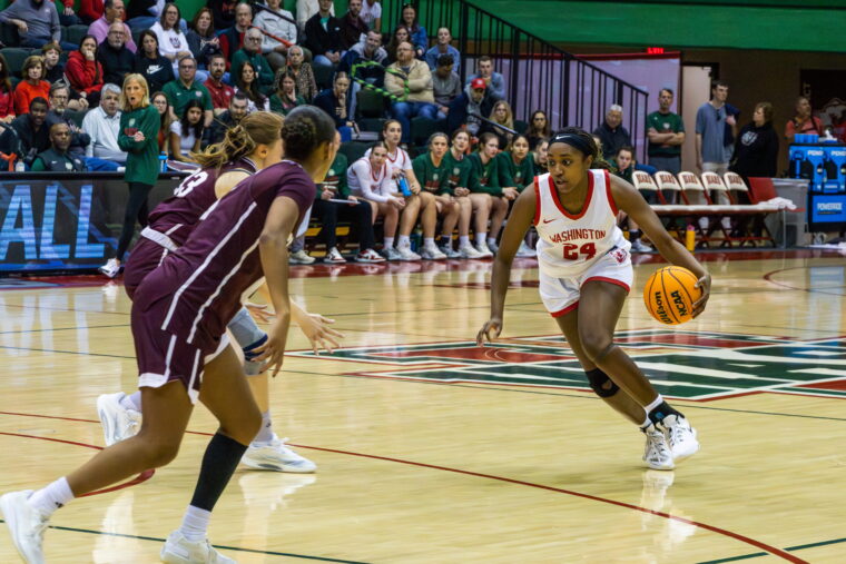No. 15 women’s basketball advances to Sweet Sixteen for first time since 2019