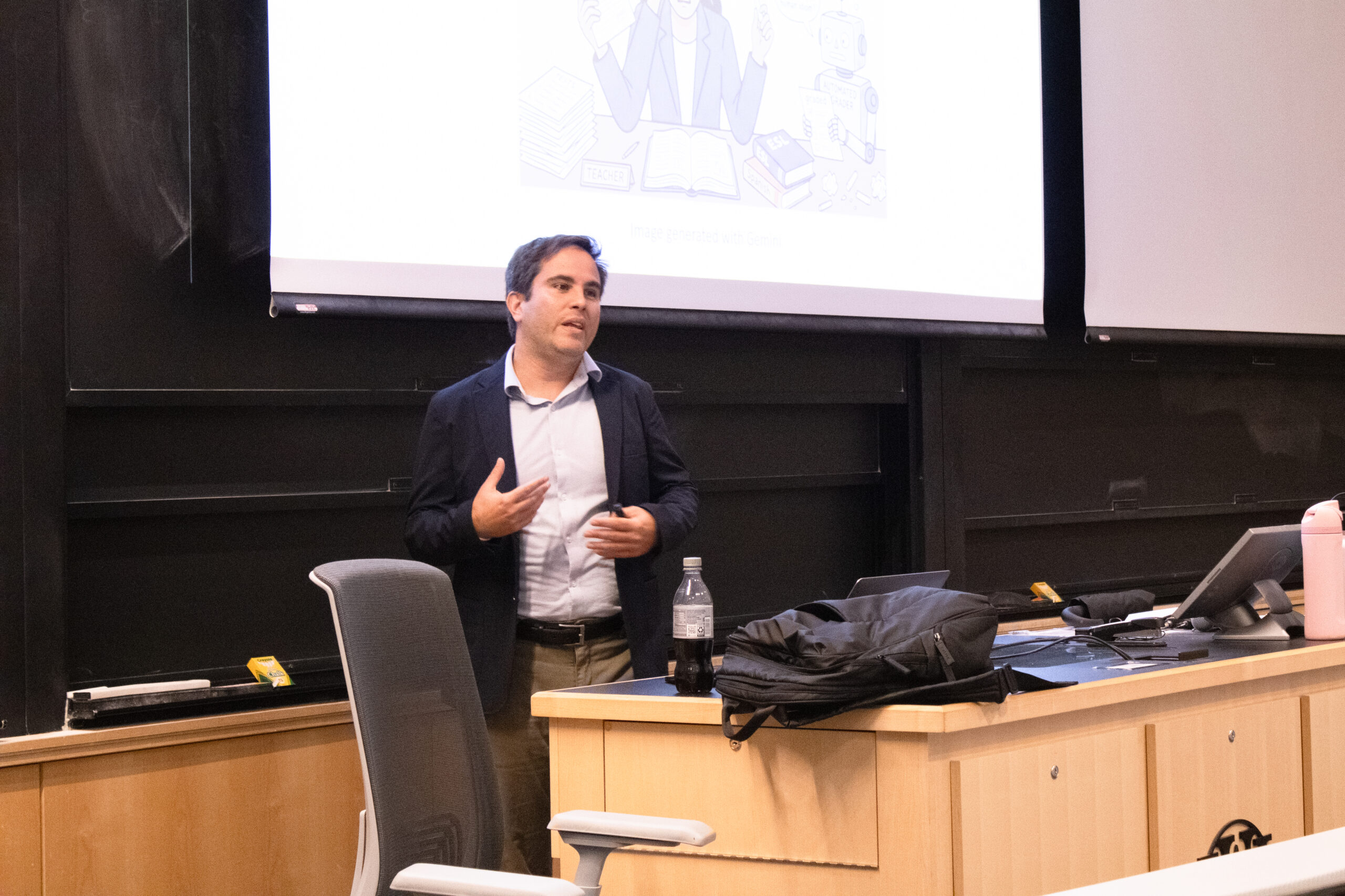 Следя за Украиной: профессор американского университета прочитал лекцию о состоянии украинско-российской войны