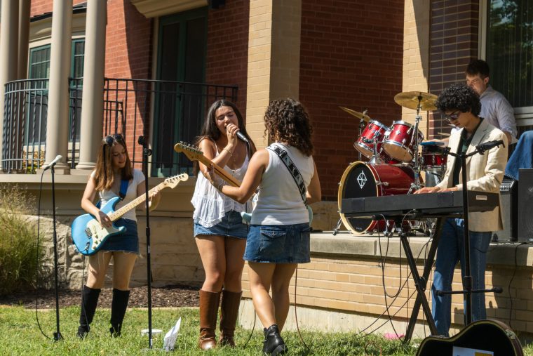 WashU neighborhood Skinker DeBaliviere shows off its community with PorchFest STL